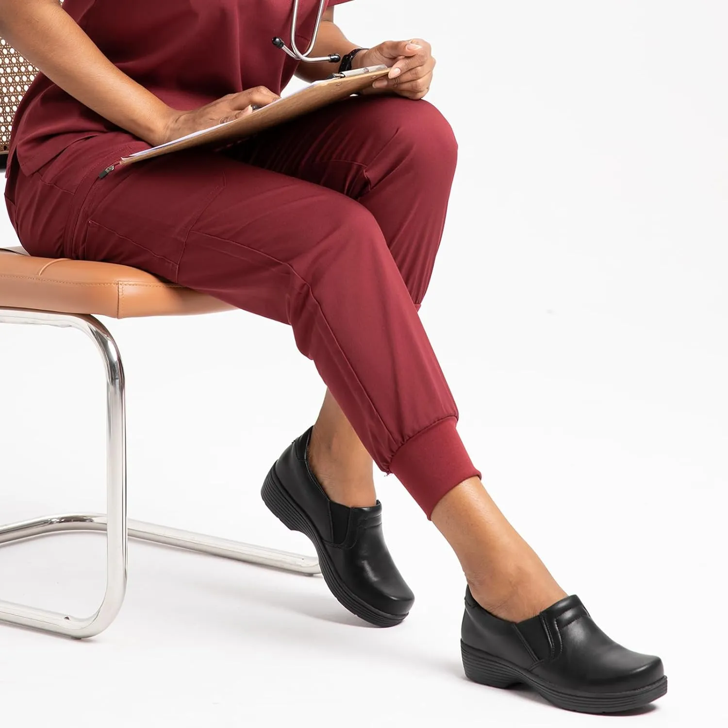 Hawkwell Pro Leather Nurse Clogs for Women Lightweight Slip Resistant Arch Support Healthcare Professional Nursing Shoes Work Clog